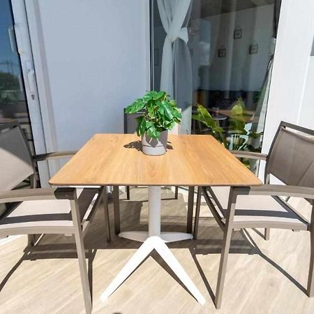 Suites Bene Lanzarote La Asomada  外观 照片