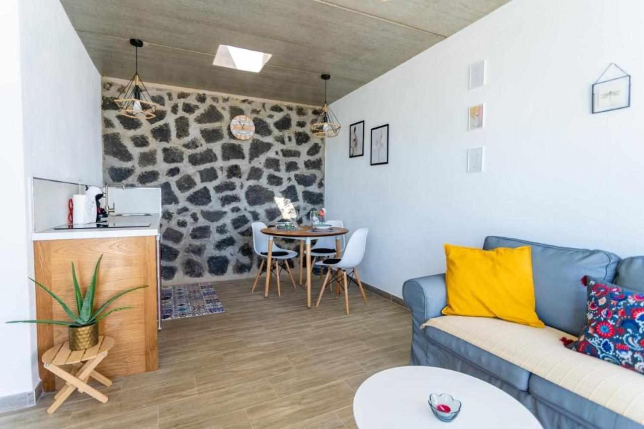 Suites Bene Lanzarote La Asomada  外观 照片